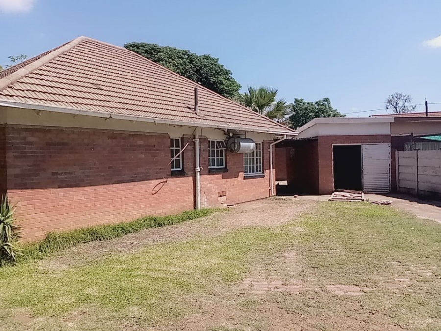3 Bedroom Property for Sale in Vierfontein Free State